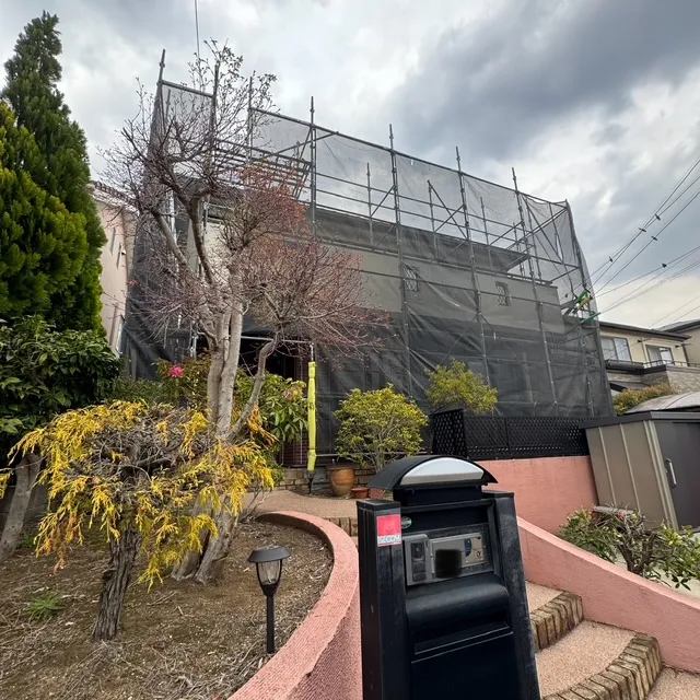 千葉市緑区おゆみ野Ａ様邸新規屋根・外壁塗装工事着工しました！！